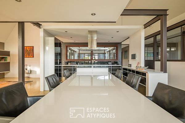 Loft avec piscine et garage aux Chartrons