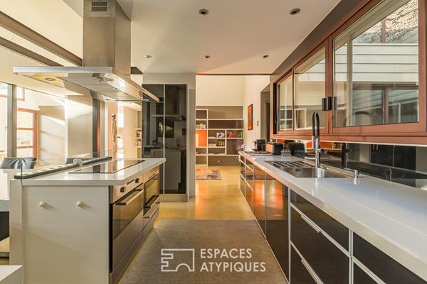 Loft avec piscine et garage aux Chartrons