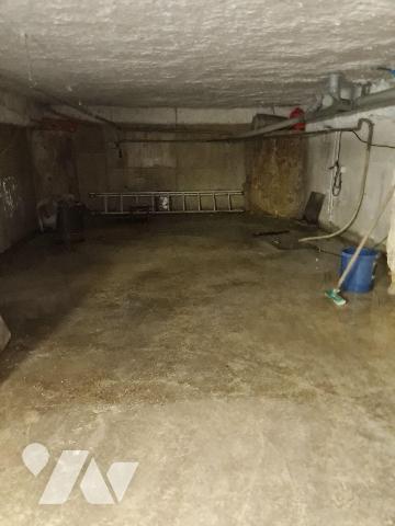 A 1.5km de la gare de TORCY (RER A), à proximité de toutes commodités, venez visiter cette mais...