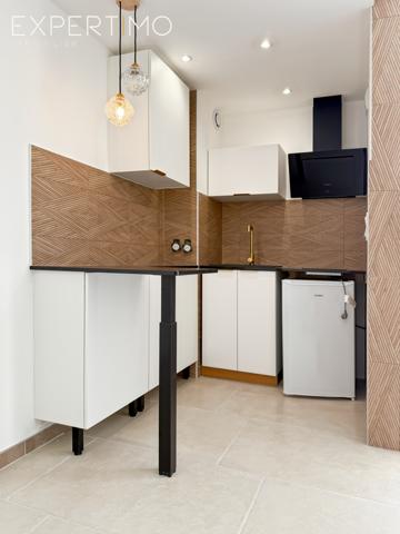 La Grande-Motte (34280) Trés beau studio avec balcon et place de parking nominative