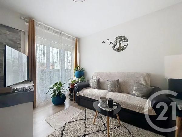 Appartement F2 à vendre  2 pièces - 45,30 m 2   MONTFERMEIL  - 93