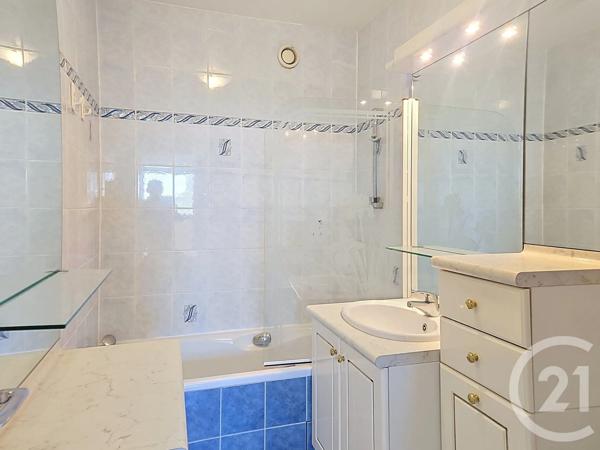 Appartement F3 à vendre  3 pièces - 85 m 2   CRETEIL  - 94