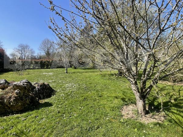 Beau Plain-pied sur un beau terrain de 937m² dans la commune de Pommeuse !