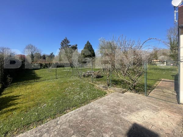 Beau Plain-pied sur un beau terrain de 937m² dans la commune de Pommeuse !