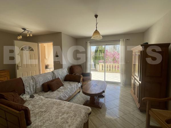 Beau Plain-pied sur un beau terrain de 937m² dans la commune de Pommeuse !