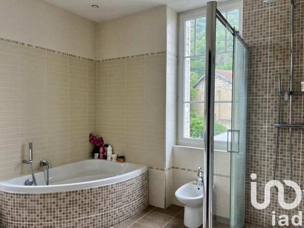 Maison de ville 6 pièces de 151 m² à Lourdes (65100)