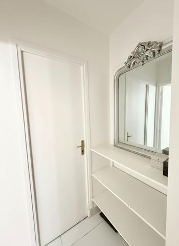 Vente
                Appartement70 m² - 2 Pièces -
                    THIAIS (94320)