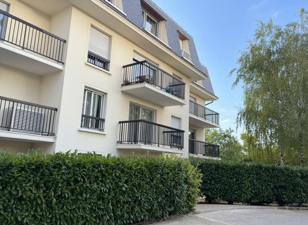 Vente
                Appartement70 m² - 2 Pièces -
                    THIAIS (94320)