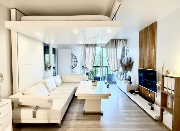 Vente
                Appartement70 m² - 2 Pièces -
                    THIAIS (94320)