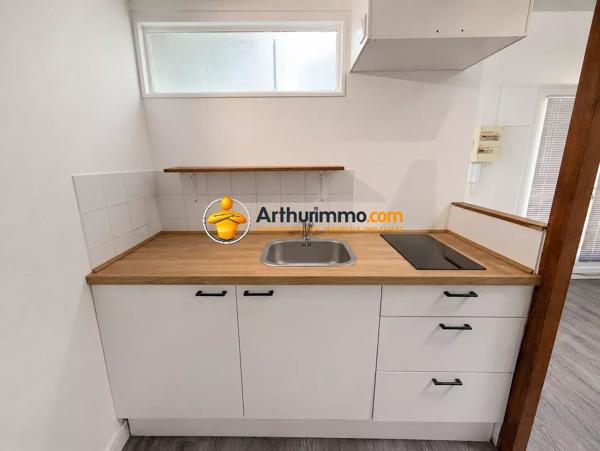 Location                                                      Studio
                        
                     1 pièces                      23 m2                     à Coulommiers