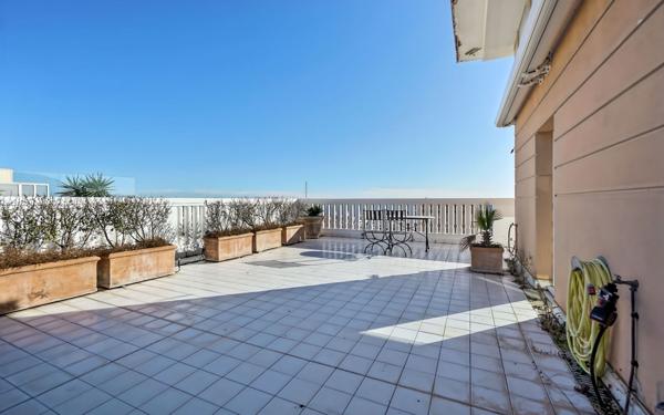 Appartement à vendre    4 pièces • 93,24 m2 Golfe Juan - Vallauris