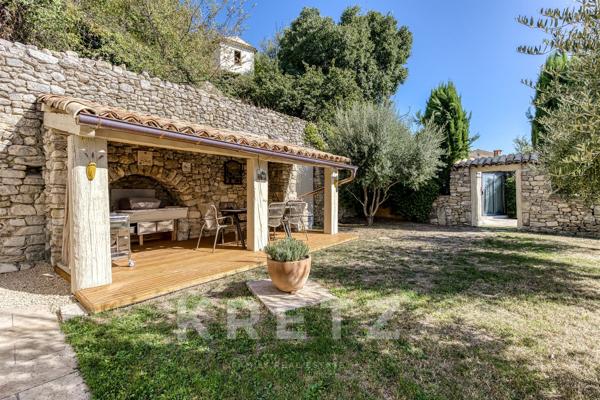 Magnifique villa d'architecte avec vue exceptionnelle en plein centre de Forcalquier au calme