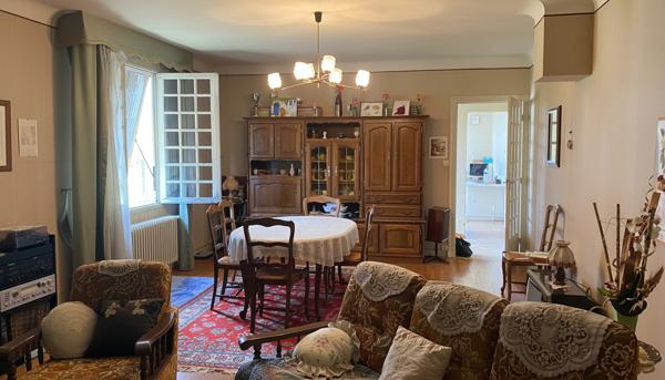 À VENDRE MAISON DE144 m2 NIORT QUARTIER SOUCHÉ  À RÉNOVER, 4 CHAMBRES