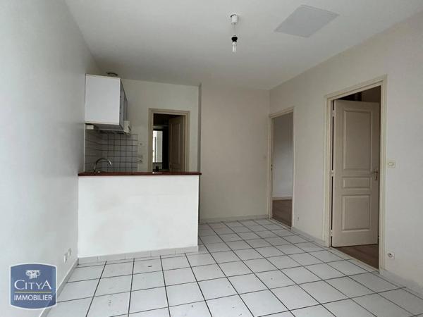 Appartement à louer 3 pièces 38.45m² Poitiers (86000)