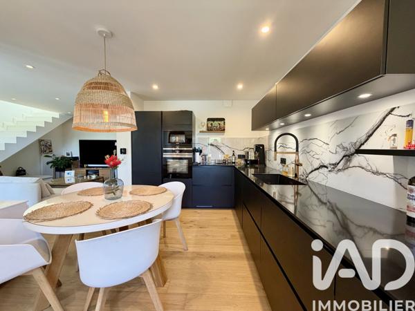 Appartement à vendre 4 pièces 87 m² Fréjus