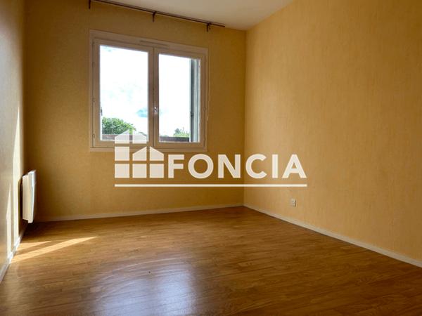 Location Appartement 3 pièces 70.82 m² - Ouzouer Sur Loire 45570