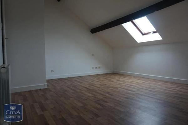 Appartement à louer 2 pièces 38.44m² Nogent-le-Roi (28210)