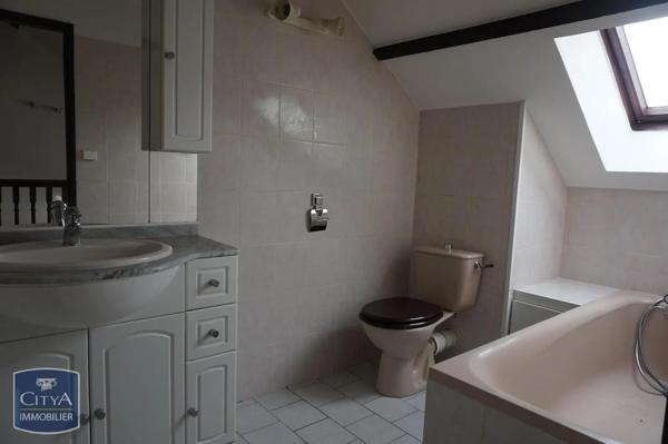Appartement à louer 2 pièces 38.44m² Nogent-le-Roi (28210)