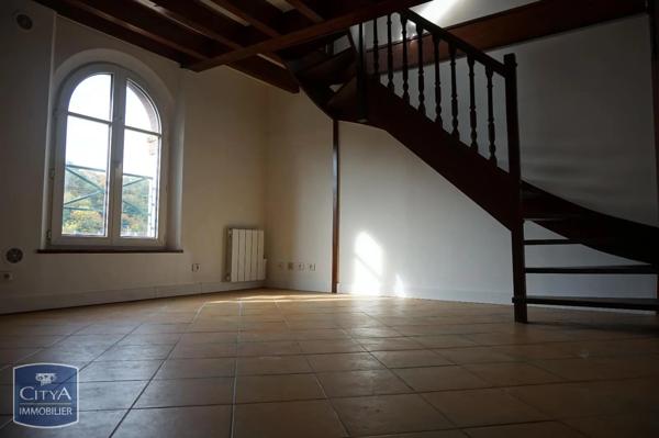 Appartement à louer 2 pièces 38.44m² Nogent-le-Roi (28210)
