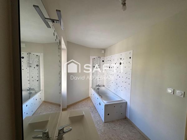 Charmante maison rénovée au cœur de Saint-Maxire