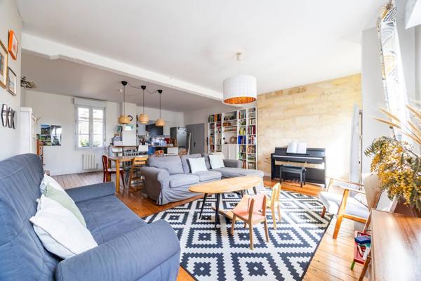 Appartement Hyper centre Bordeaux, 2 chambres, terrasse