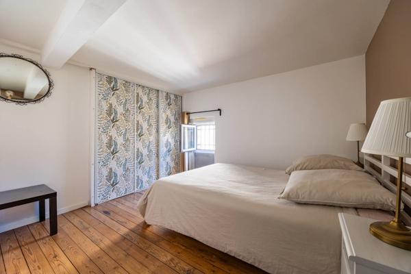 Appartement Hyper centre Bordeaux, 2 chambres, terrasse