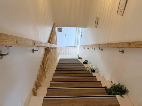 Location bureau / salle de réunion 50 m²-LE BOUSCAT
