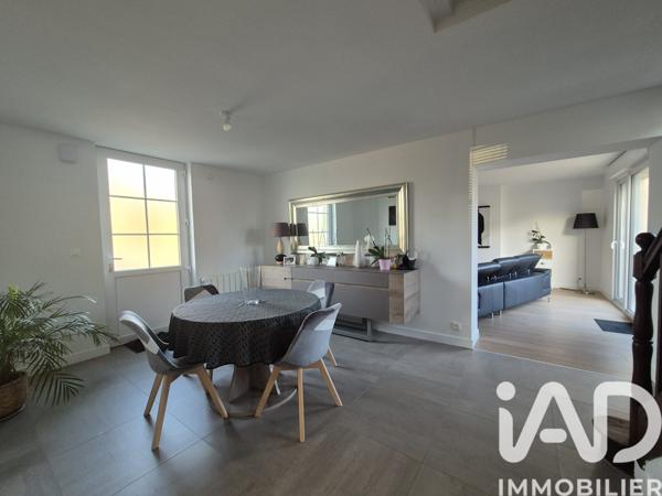 Maison à vendre 5 pièces 137 m² Val en Vignes