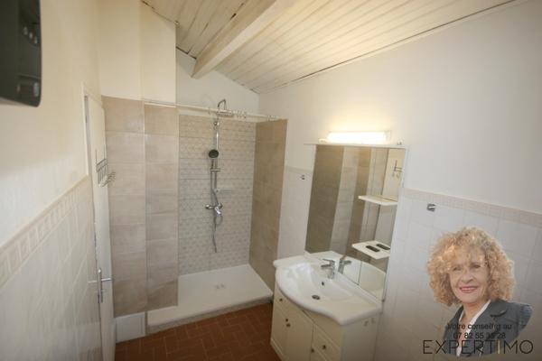 APPARTEMENT 50 m² ATYPIQUE– CHARME & VOLUMES SOUS LES TOITS