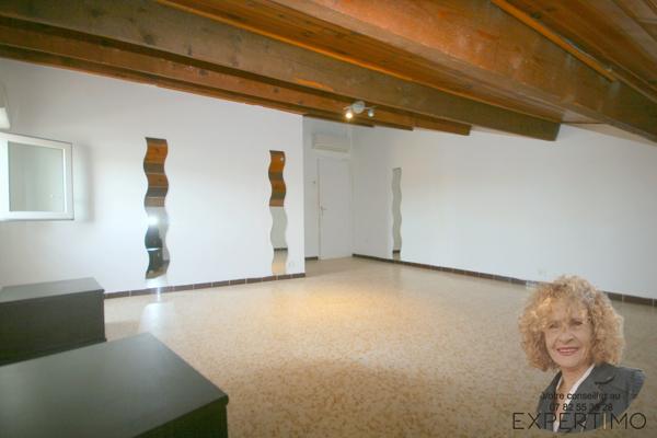 APPARTEMENT 50 m² ATYPIQUE– CHARME & VOLUMES SOUS LES TOITS
