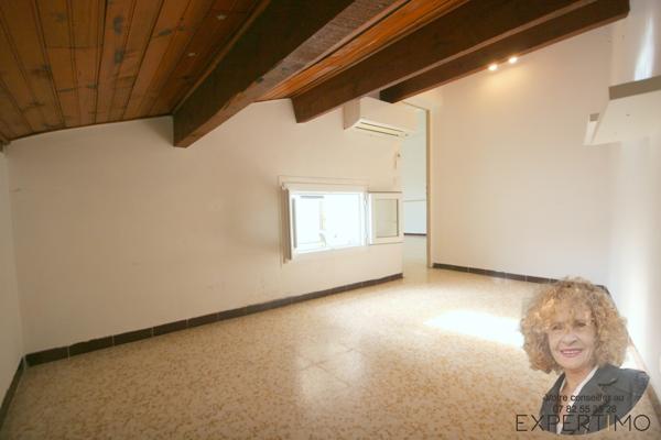 APPARTEMENT 50 m² ATYPIQUE– CHARME & VOLUMES SOUS LES TOITS