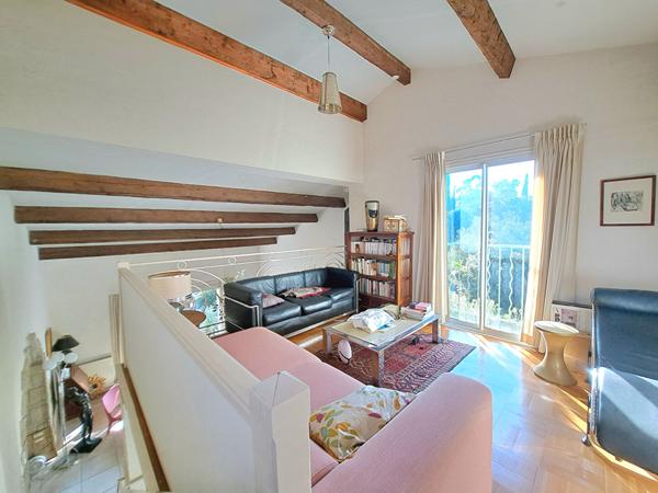 Villa Saint Raphael 5 pieces 165 m2 secteur VALESCURE au calme absolu