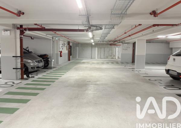 Parking à vendre 12 m² Paris 4