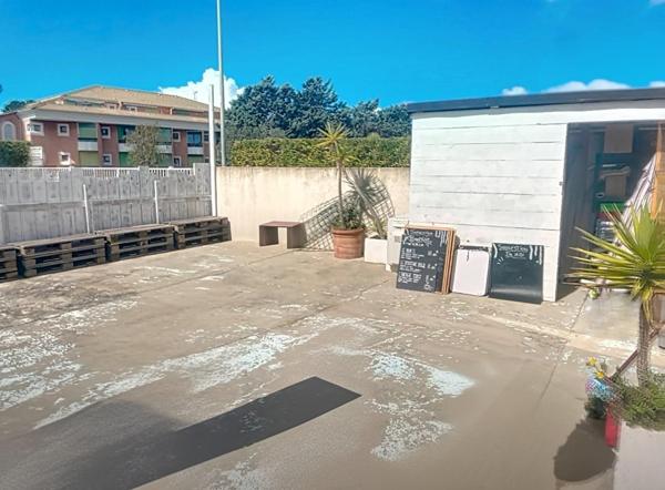 A VENDRE FONDS DE COMMERCE BAR RESTAURANT AUX VIEUX SALINS HYERES