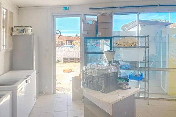 A VENDRE FONDS DE COMMERCE BAR RESTAURANT AUX VIEUX SALINS HYERES