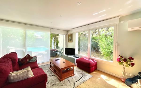 Maison à vendre    7 pièces • 205 m2 Eysines