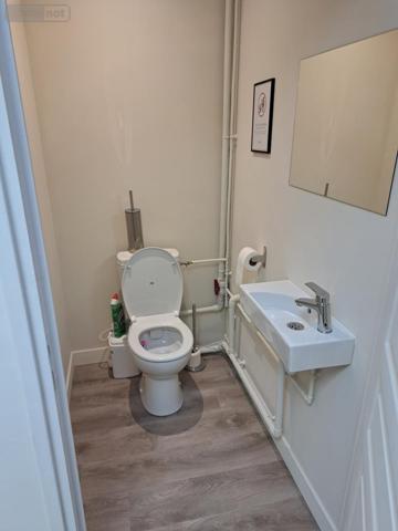 Fonds et/ou murs commerciaux à louer à Béthune dans le Pas-de-Calais (62400), ref : 62023-L1390