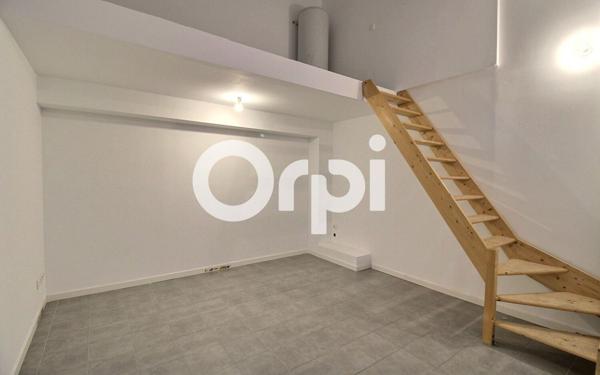 Appartement à vendre    3 pièces • 65 m2 Marseille 15
