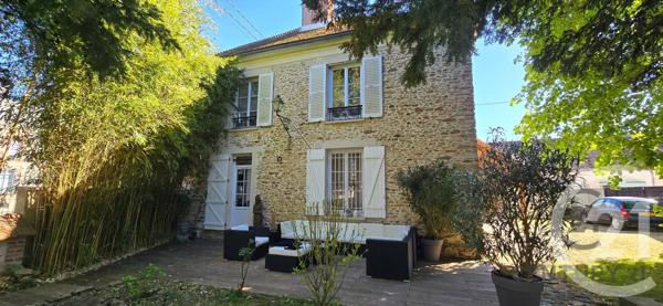 Maison à vendre  6 pièces - 175 m 2   NANGIS  - 77