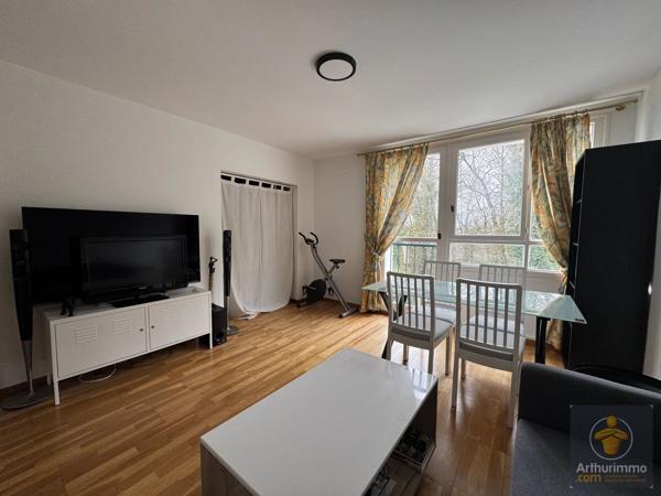 Vente                                                      Appartement
                        
                     4 pièces                      71 m2                     à Crosne