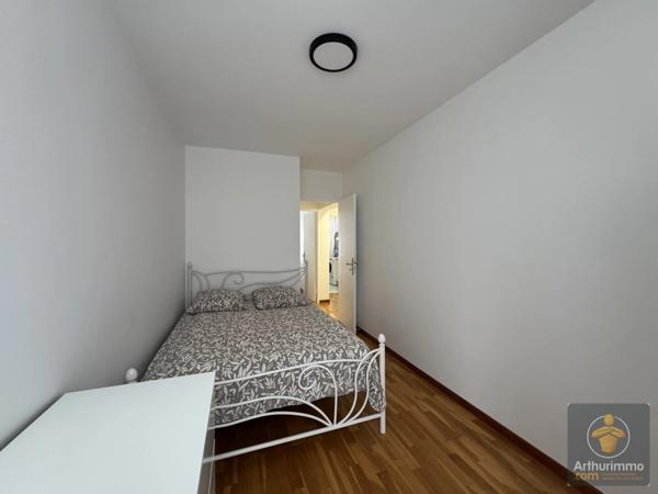 Vente                                                      Appartement
                        
                     4 pièces                      71 m2                     à Crosne