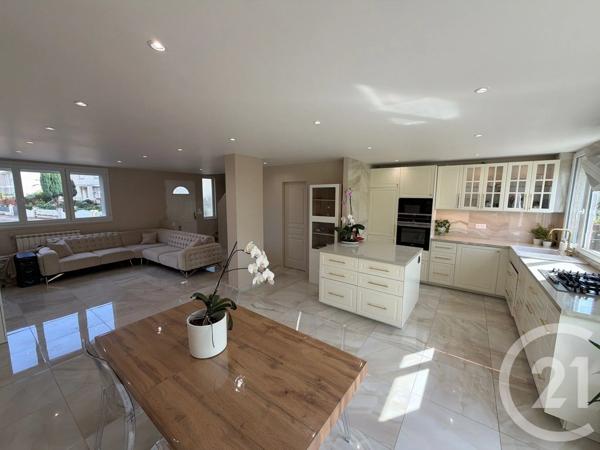 Maison à vendre  7 pièces - 145 m 2   MAULE  - 78