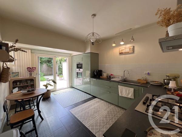 Maison à vendre  7 pièces - 145 m 2   MAULE  - 78