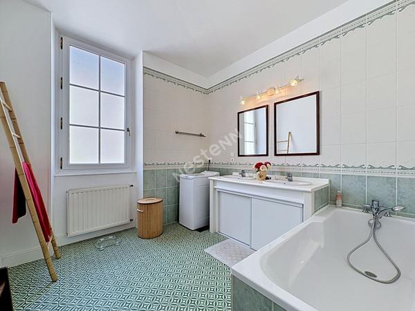 Maison 7 pièces - Jardin - Dépendance - 5 chambres