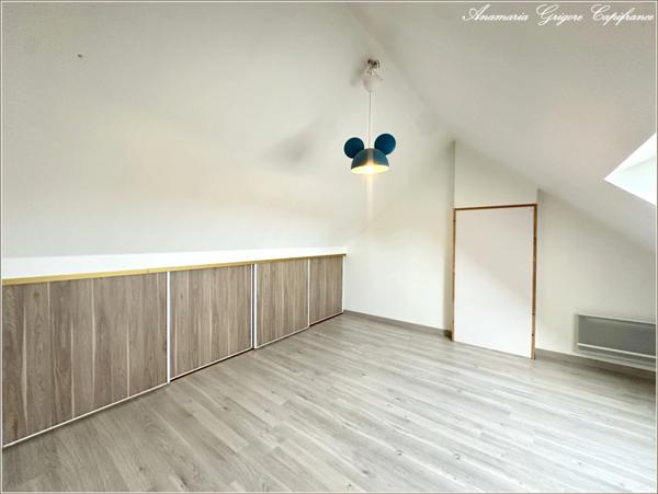 Maison à louer 4 pièces LE THIEULIN (28) 100 m², 3 chambres, grand sejour, cuisine aménagé et equipée