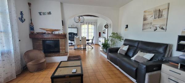MAISON PROCHE DES COMMODITES