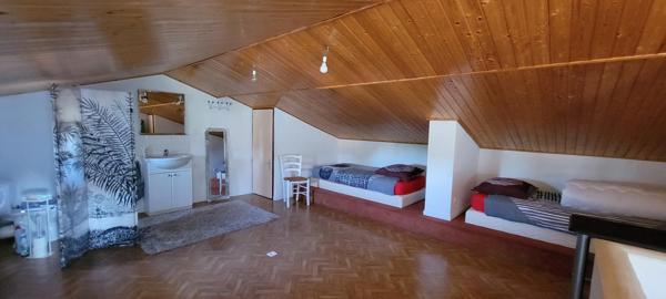 MAISON PROCHE DES COMMODITES