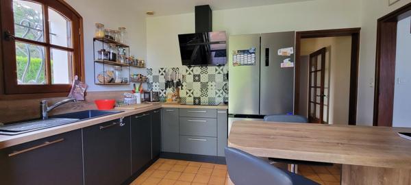 MAISON PROCHE DES COMMODITES