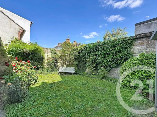 Appartement 3 Pièces à vendre  3 pièces - 69,50 m 2   FONTAINEBLEAU  - 77