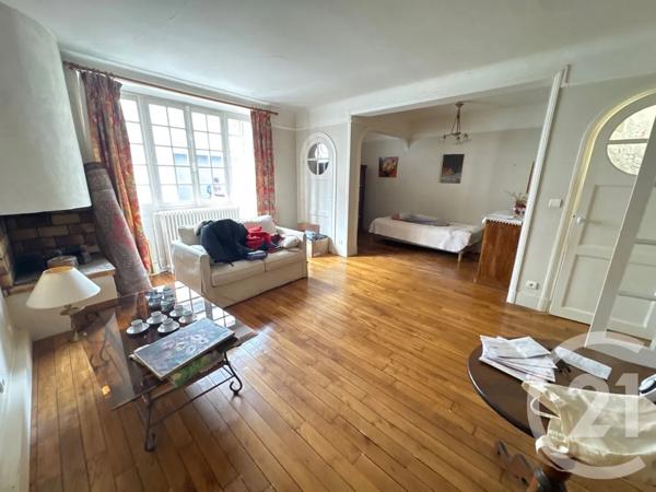 Appartement 3 Pièces à vendre  3 pièces - 69,50 m 2   FONTAINEBLEAU  - 77